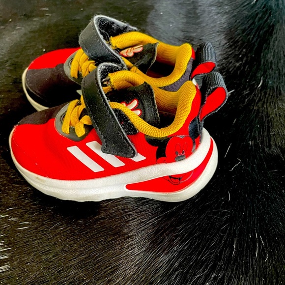 Toddler ADIDAS Limited Edition Mickey Mouse Shoes! Size‎ 5C LN Tennis Shoes